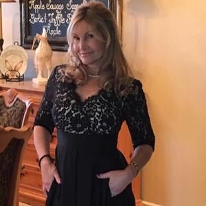 Meet your Posher, Carrie